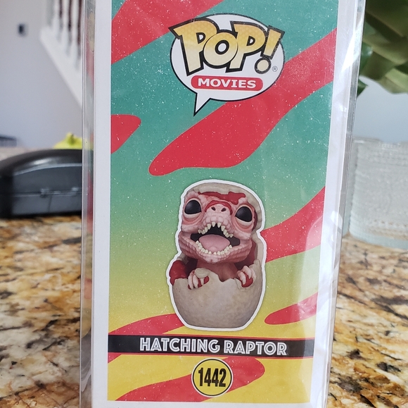Funko Pop Jurassic Park #1442 Hatching Raptor + Protector - Picture 3 of 5
